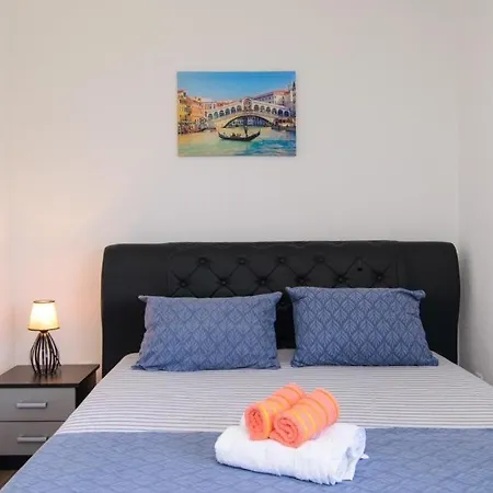 In Okrug Gornji With Sea View, Balcony, Air Conditioning, Wifi 5134-7 Trogir